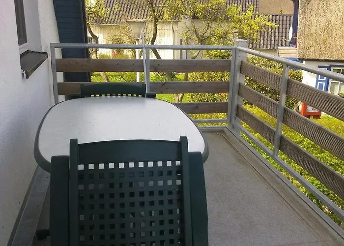 Martens - Mansadenwohnung * וויק